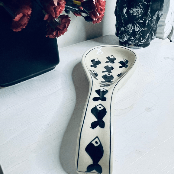 Spoon Rest Black Fishes Glimpse Homes